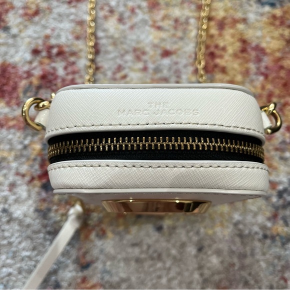 Marc Jacobs Leather Hotshot Crossbody Bag - Picture 6 of 8